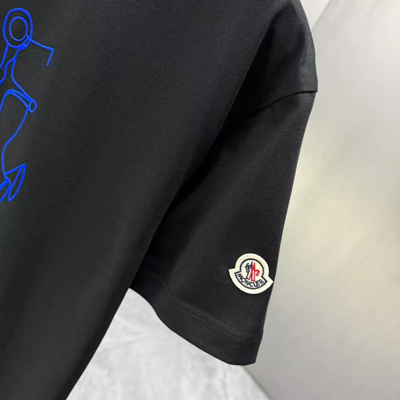 MONCL* * 2026 New Arrival T logo ：Black White Sizes：S M L XL XXL